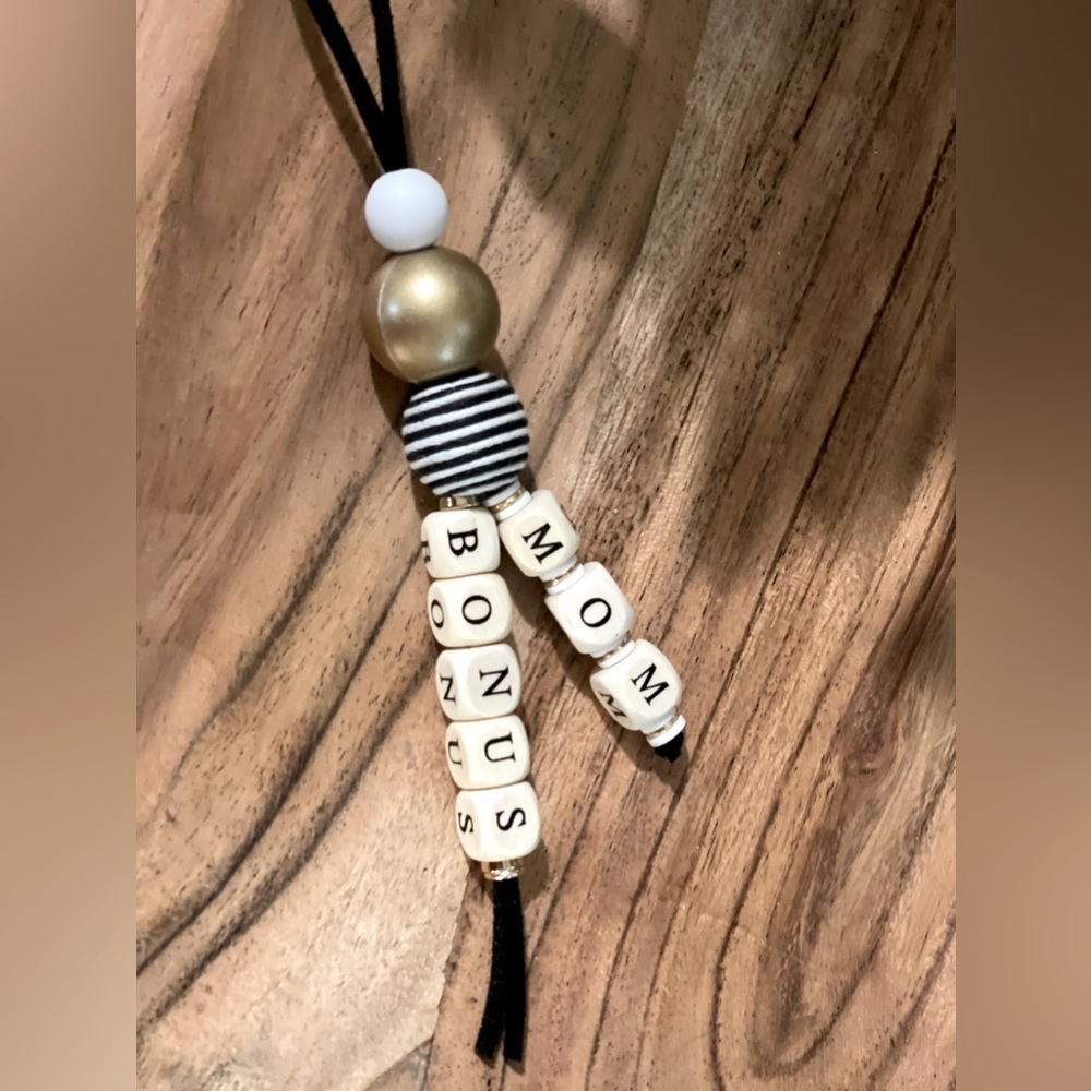 Car Charm - Picture 3 of 4